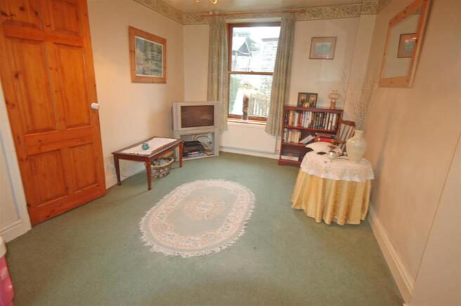 SITTING ROOM