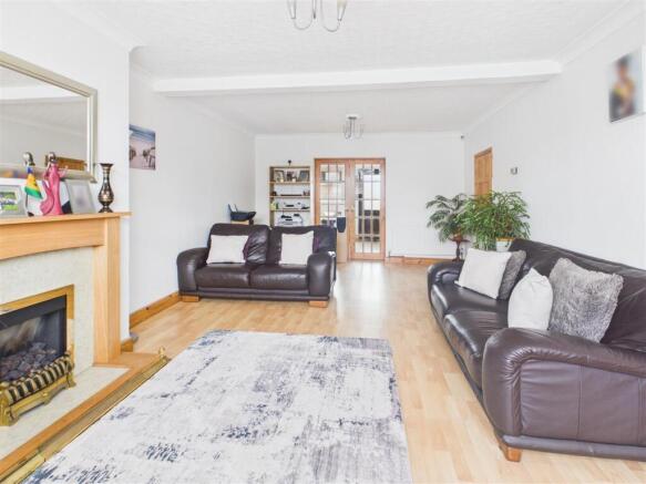 Lounge Dining Room