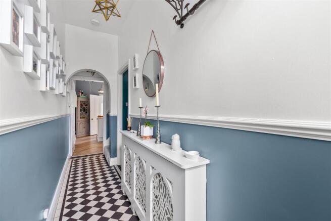 4 bed Terraced for sale Image 7