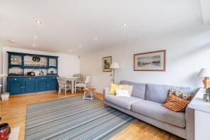 2, 14 Albans Close, Leigham Court Road, London SW16 2PJ
