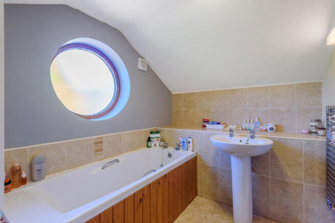 En-Suite Bedroom ...