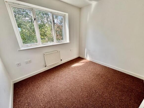 4 bed Terraced for sale Image 5