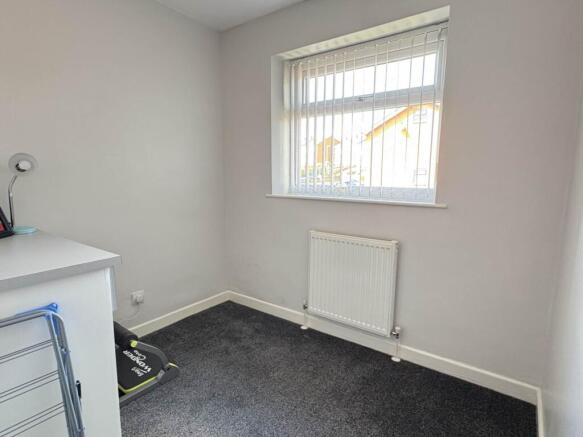 3 bed Town House for sale Image 11