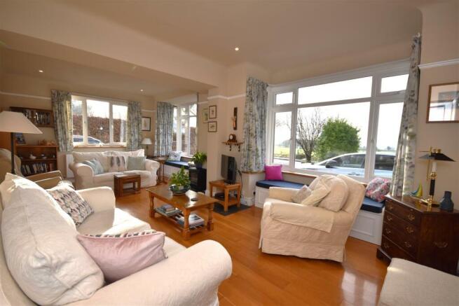 Living Room.JPG