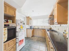 82, Dolau Fan Road, Burry Port SA16 0RE