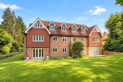 London Road, Sunningdale, Ascot, Berkshire, SL5