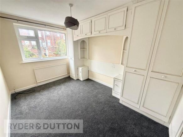 3 bed Terraced to rent Image 7