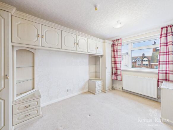 2 bed Apartment for sale Image 5