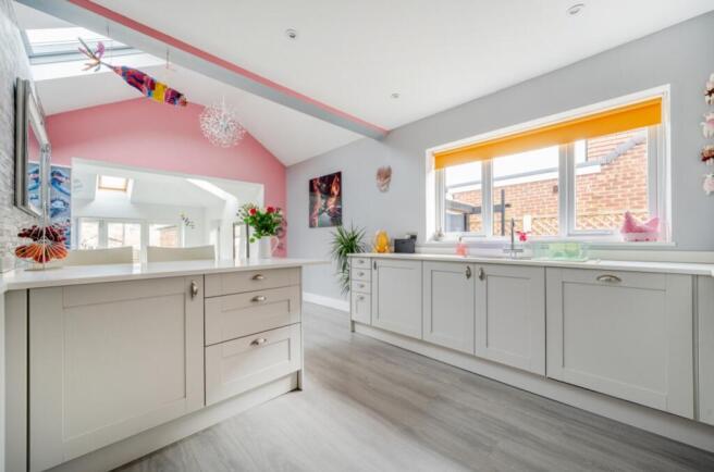 EweMove Harrogate Kitchen1