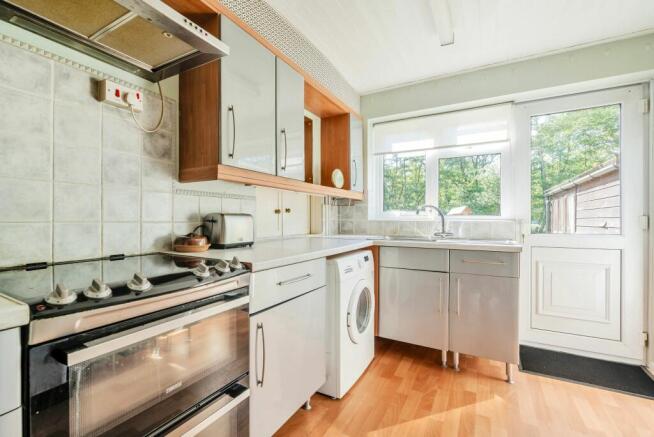 Kitchen (2)