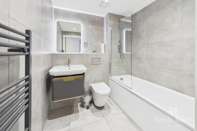 2 bed Apartment for sale Image 7