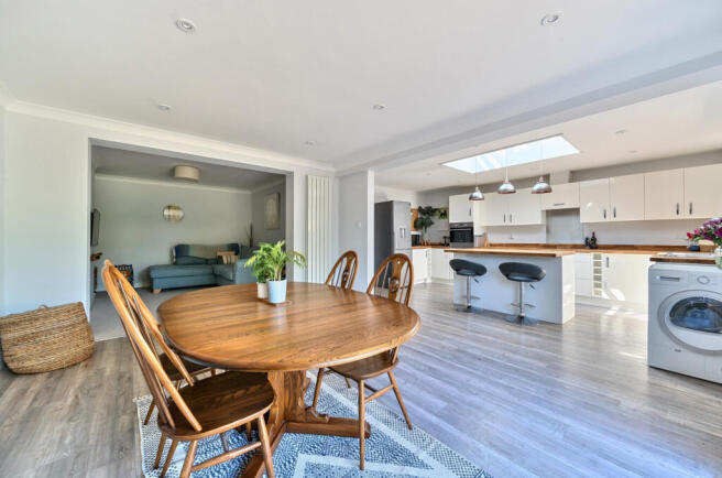 1309544-10-6849c8...