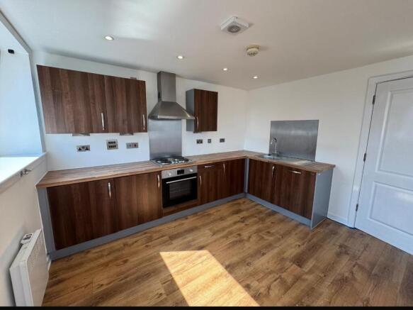 Kitchen - Heysmoor Heights.jpeg