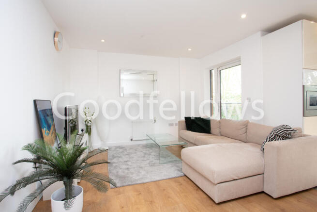 12 Clover Lodge-2.jp