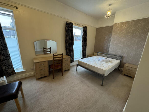 1 bed House Share to rent Image 11