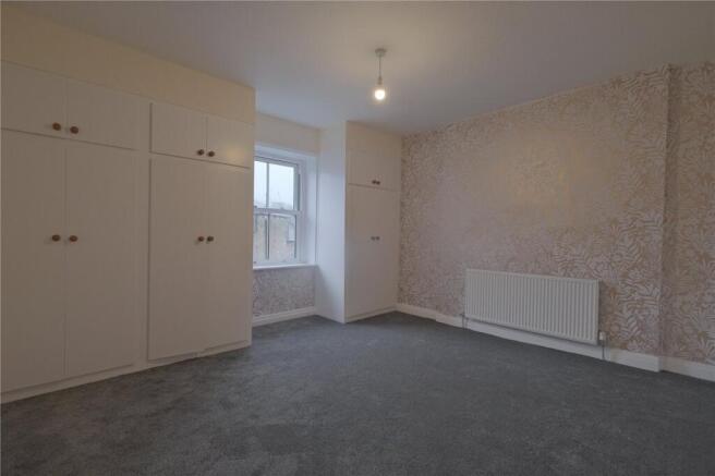 2 bed Terraced to rent Image 4