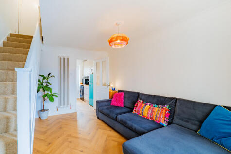 Burma Close, Dersingham