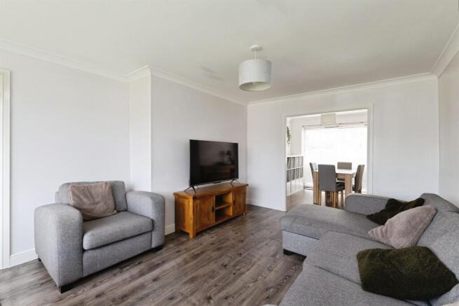3 bed Detached for sale Image 7