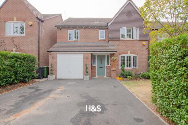6 Laurel Court - Front1.jpg