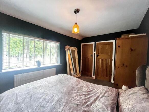 3 bed Terraced for sale Image 12
