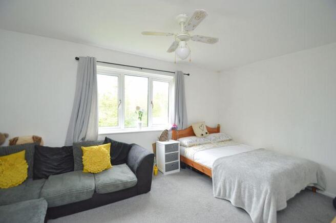 Lounge/Bedroom