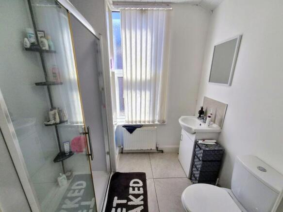 6 bed Terraced for sale Image 9