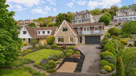 St Matthews Close, Highly Sought After Hillside Location - Newly Renovated - Over 2300Sqft