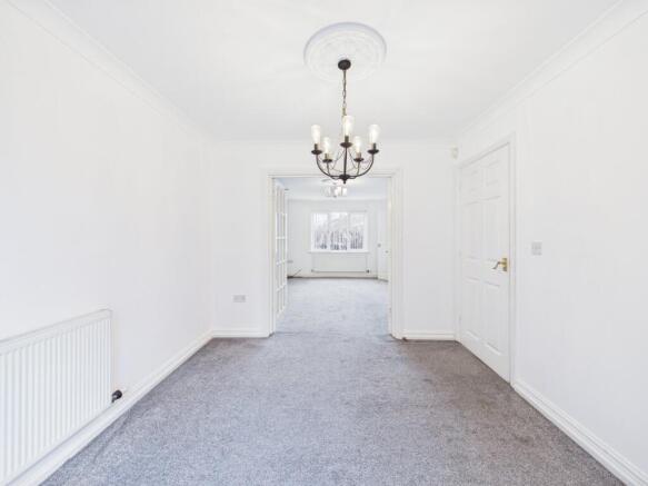 4 bed Detached for sale Image 4