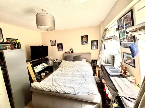 Bed 1