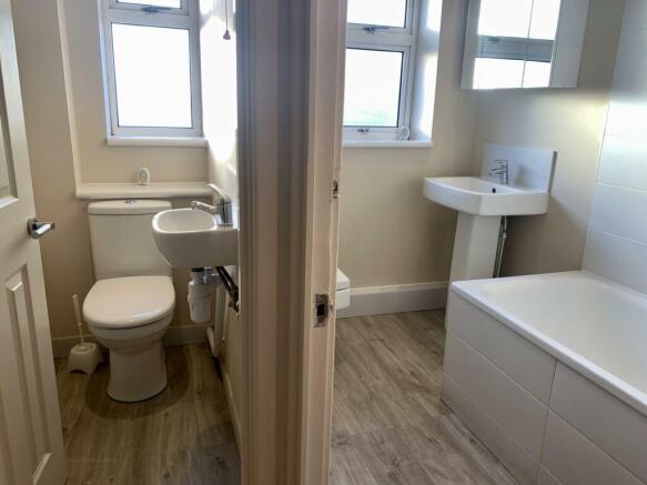 Cloakroom/wc