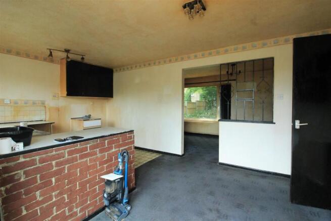 Kitchen/Dining Room
