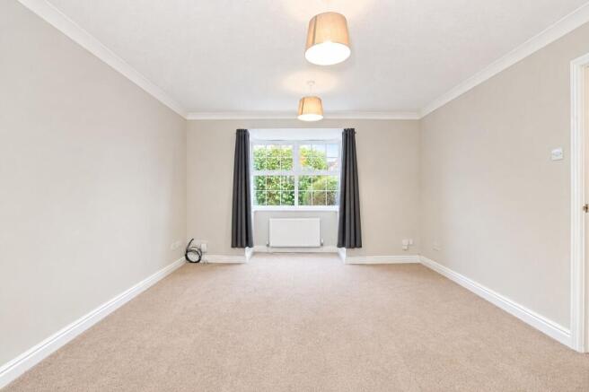 7, Pond Close, Huntingdon, PE29 photo 4