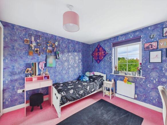 4 bed Detached for sale Image 10