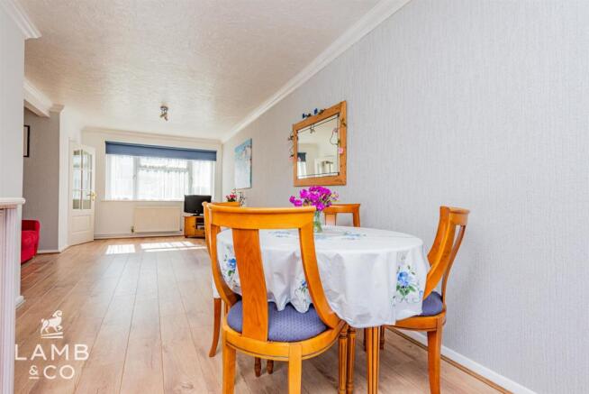 Pyesand-Frinton-on-Sea-detached-house-DSC_2513.jpg