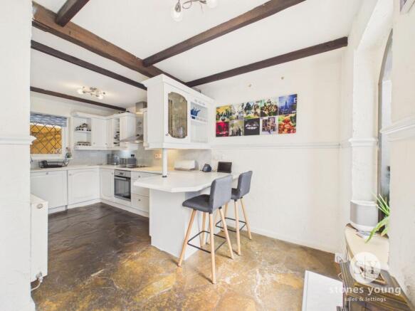 2 bed Semi-Detached for sale Image 3