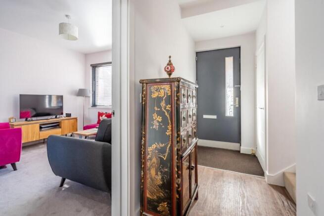 3 bed Town House for sale Image 5