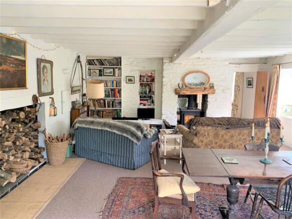 Sitting room 4.JPG