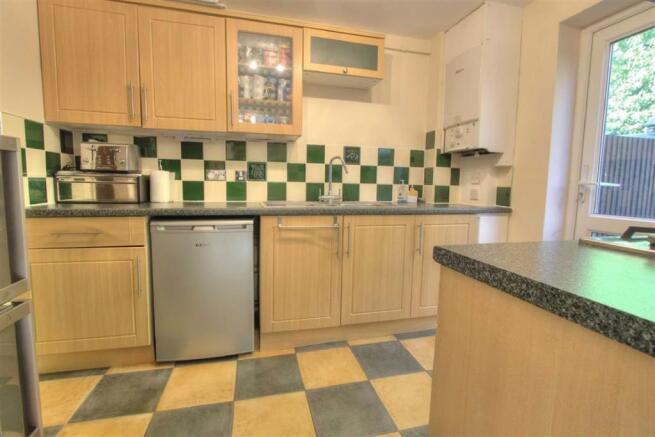 Kitchen: