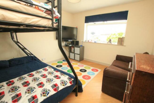 BEDROOM 2
