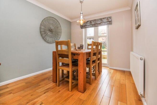 Lounge/Dining Room