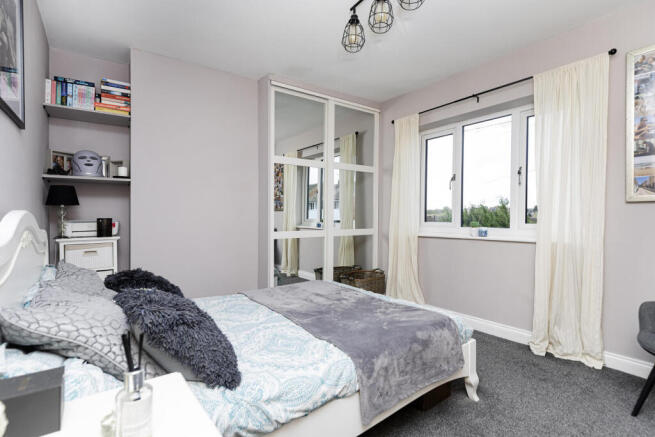2 bed Semi-Detached for sale Image 9