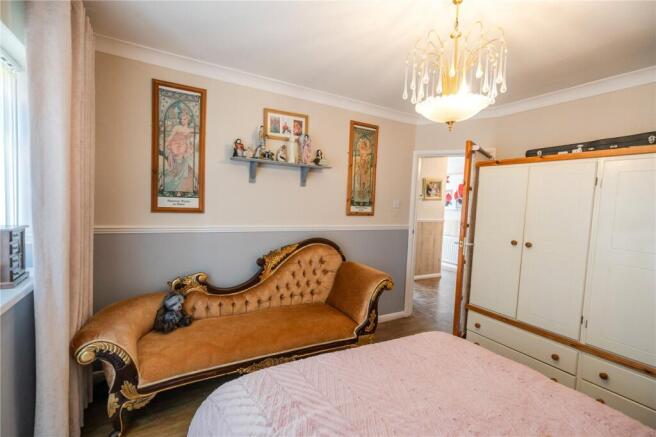 Bedroom 1 (2)