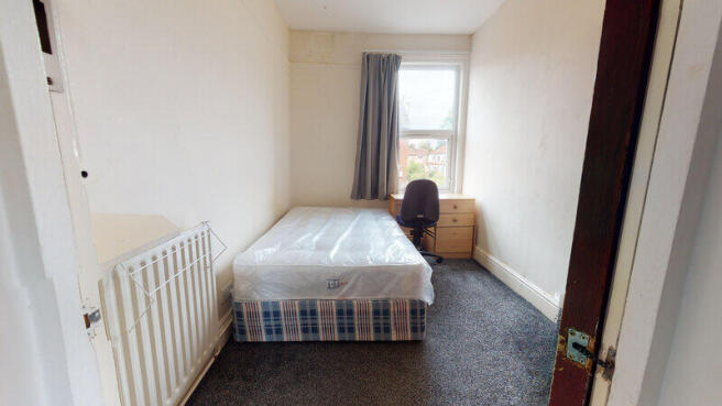 7 bed End of Terrace to rent Image 7