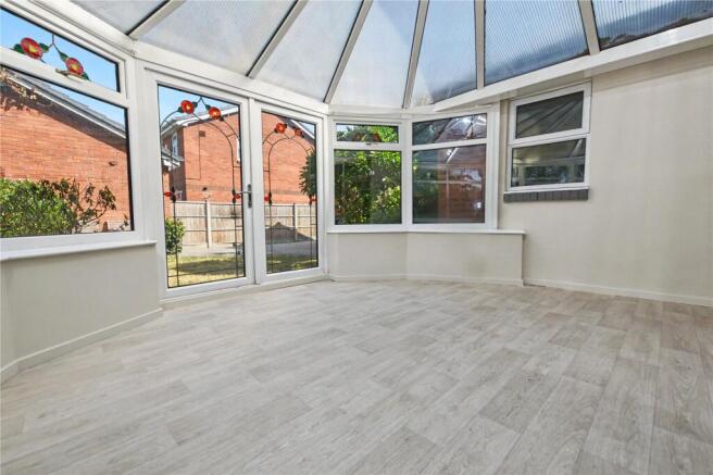 4 bed Detached for sale Image 6