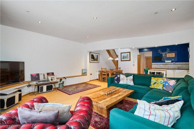 3 bed Penthouse for sale Image 4