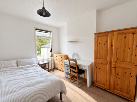 8a, Deanery Road, E15 4LP