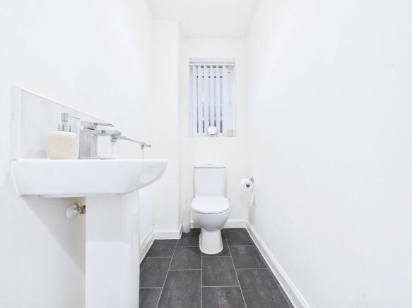 2 bed Semi-Detached for sale Image 8
