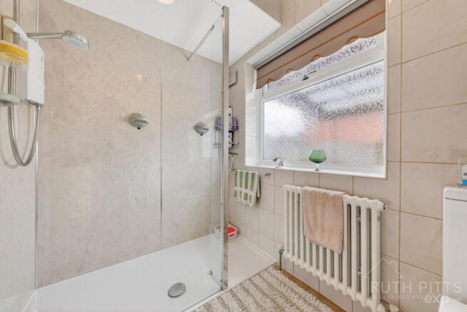 2 bed Semi-Detached Bungalow for sale Image 5