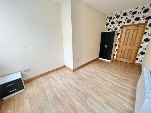 1 bed Apartment to rent Image 5