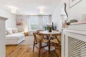 Flat 2, 2 Crossways House, Fairwater Road, Llandaff, Cardiff CF5 2LD